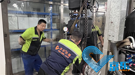 水冷機組空調(diào)維修