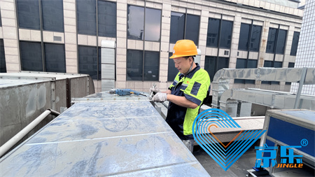 中央空調(diào)安裝維保5大避坑指南 省40%費用的官方認證方案