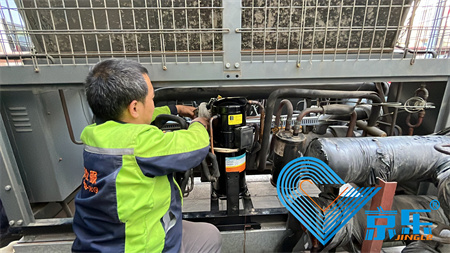 秋冬季來臨 北京專業(yè)團隊上門修空調(diào)服務保障企業(yè)員工舒適工作