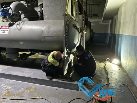 空調(diào)螺桿機組冷凝器清洗指南 0.3mm水垢致能耗升30%破解方案