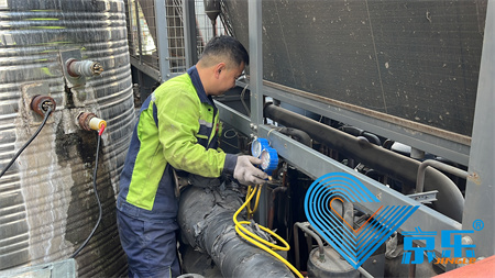24小時(shí)水冷機(jī)組維修電話 專業(yè)故障排查+快速上門服務(wù) 保障生產(chǎn)零中斷