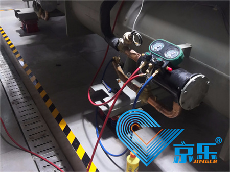 水冷機(jī)組維修電話(huà)