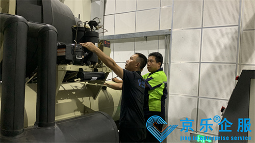 大型空調(diào)設(shè)備機(jī)組壓縮機(jī)維修