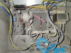 中央空調(diào)螺桿機(jī)組保養(yǎng)步驟 確?？照{(diào)穩(wěn)定運(yùn)行的必備知識(shí)