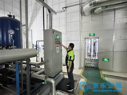 中央空調(diào)冷水機組清洗